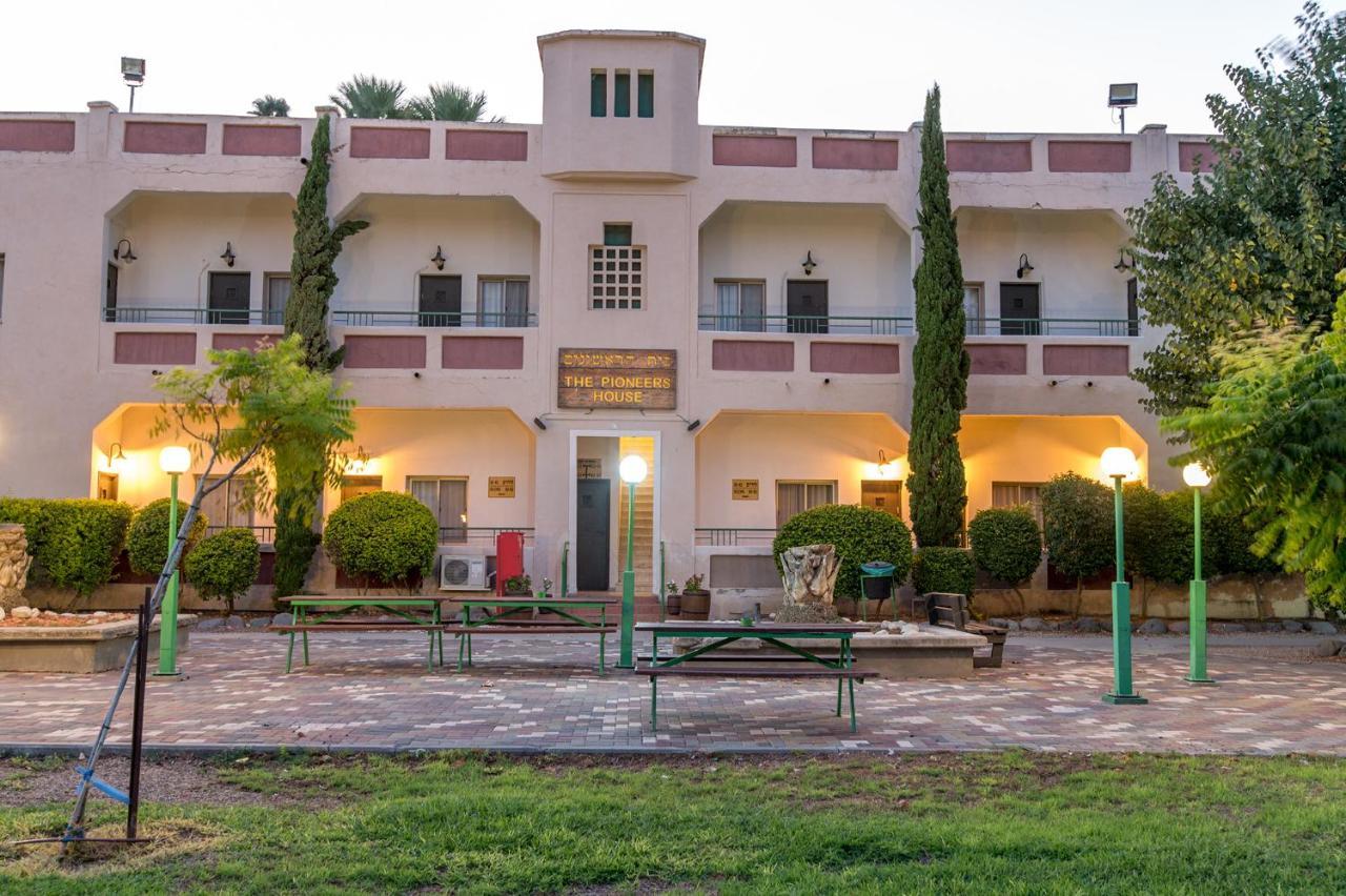 Degania Bet Kibbutz Country Lodging Kinneret Extérieur photo